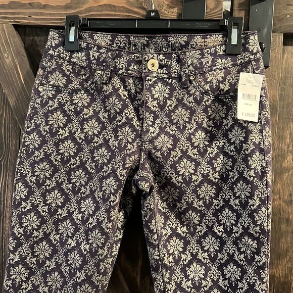 NWT DL1961 Premium Denim Emma Ornate
Leggings - Purple and Faded Gold Damask 27 - Picture 5 of 14